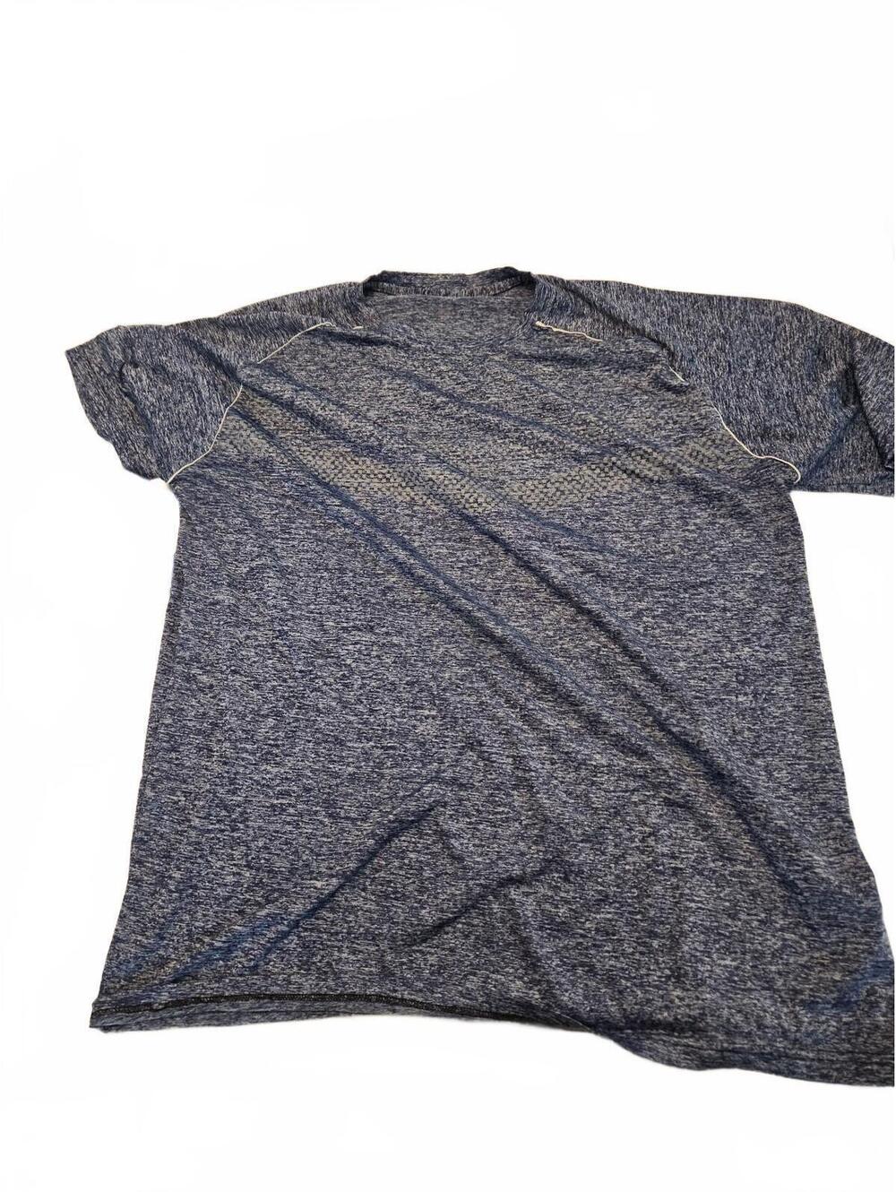 Columbia Sportswear Men's Blue Short Sleeve Athletic Shirt Size Regular
